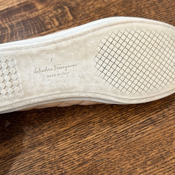 Salvadore Ferragamo Beige Flats ✨ - Picture 9 of 13
